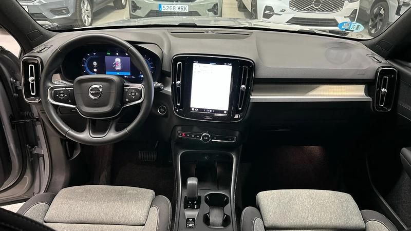 Usado Volvo XC40 Core 163 CV (119 kW) 2024 SUV
