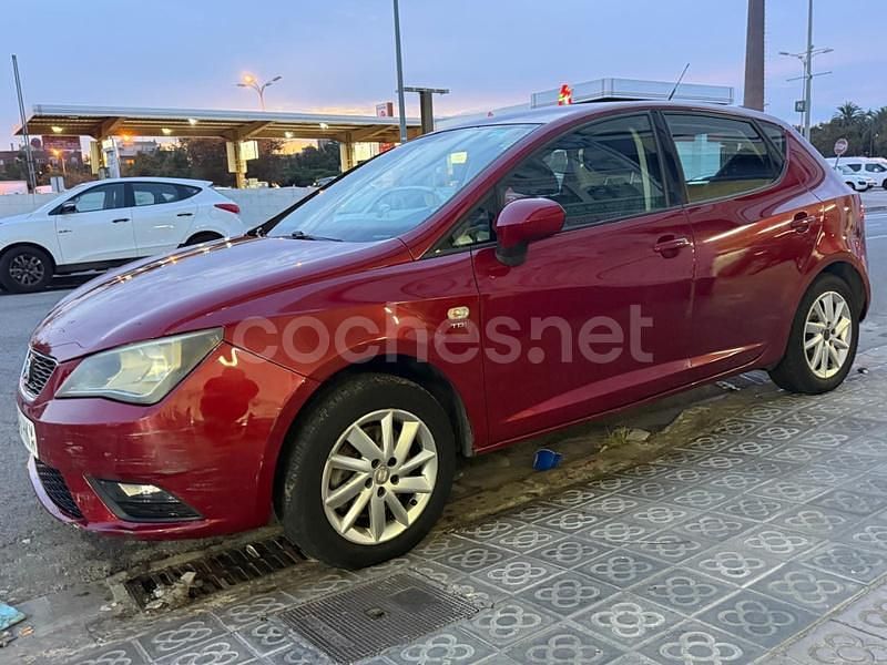 Rojo Usado 2012 Seat Ibiza Reference Berlina | 6500 € (Precio justo) - Imagen 1/4
