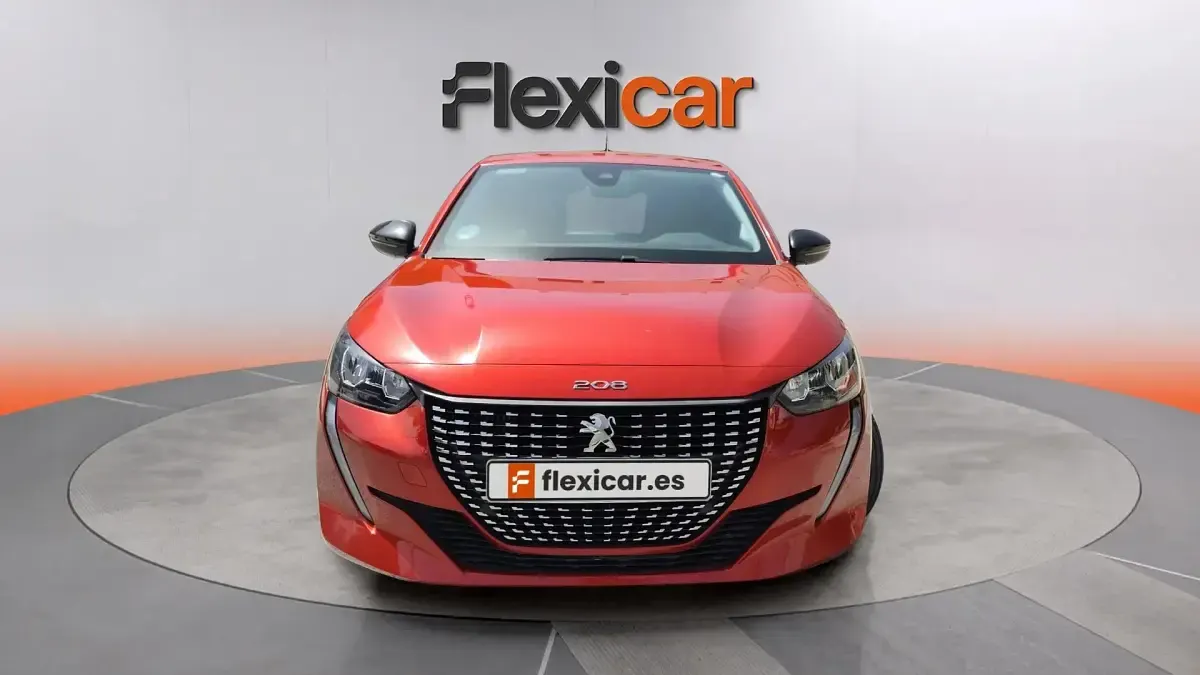 Usado Peugeot 208 Allure 101 CV (74 kW) 2023 Rojo Utilitario