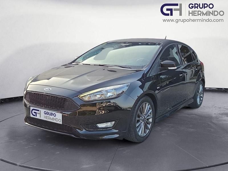 Usado Ford Focus ST-Line 120 CV (88 kW) 2018 Negro Berlina