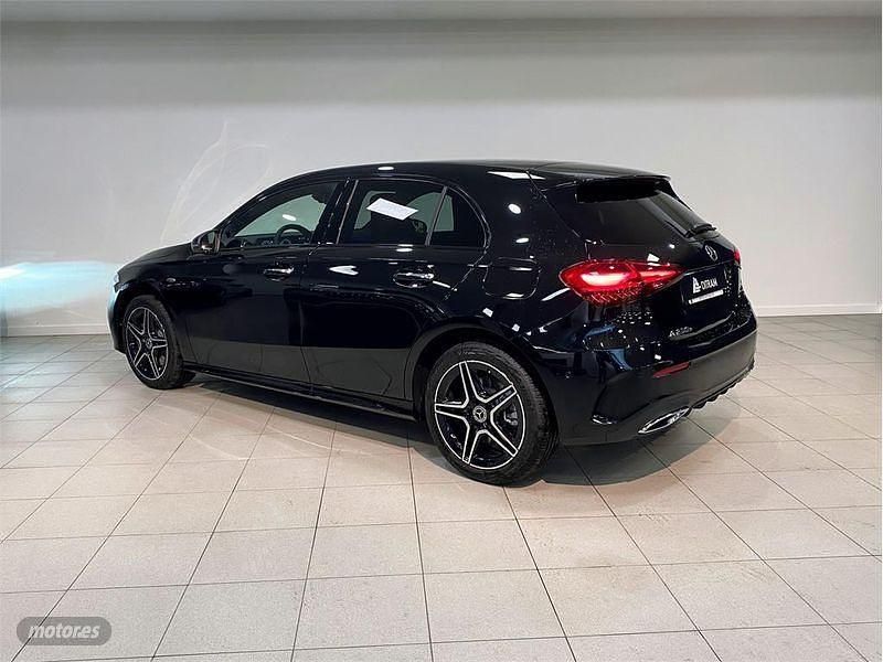 Usado Mercedes A250 218 CV (160 kW) 2025 Negro Berlina