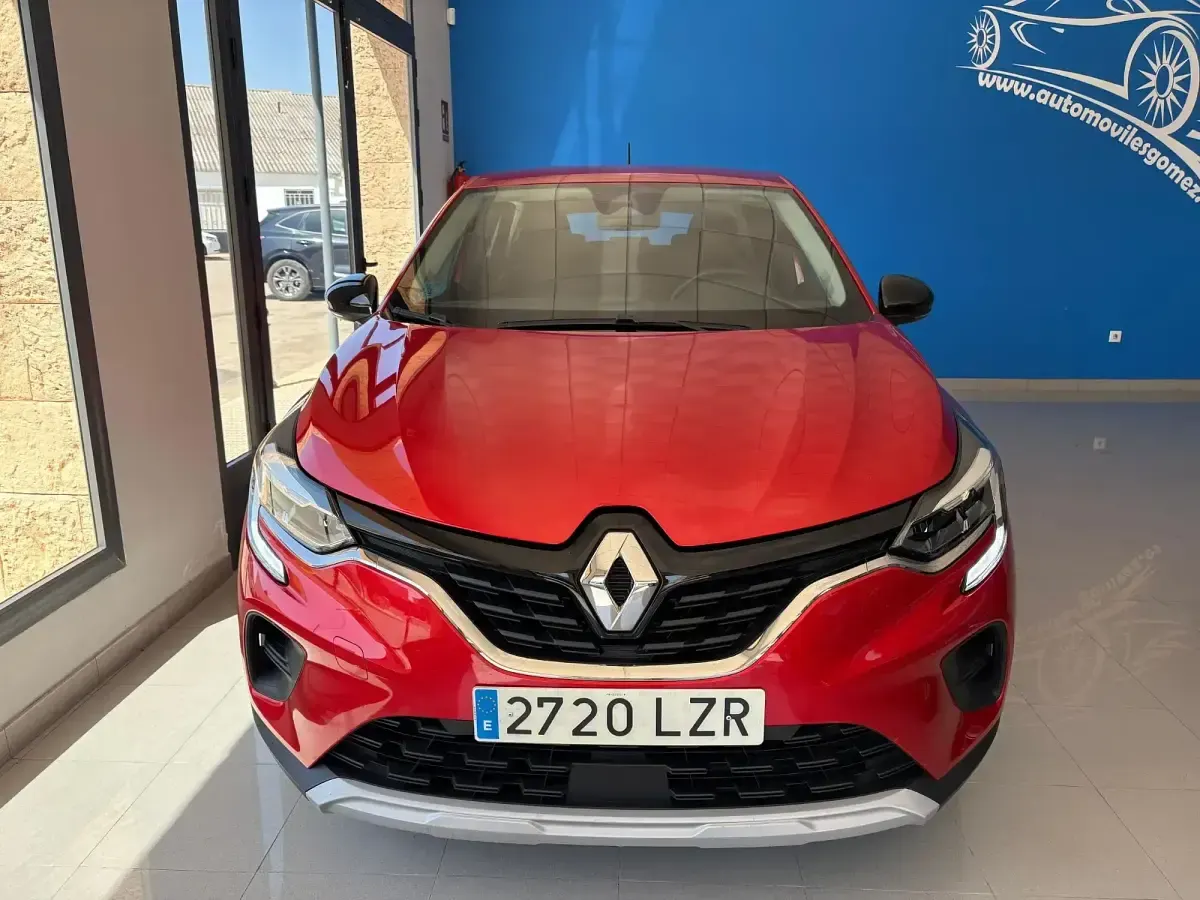 Usado Renault Captur Intens 140 CV (102 kW) 2022 Rojo SUV