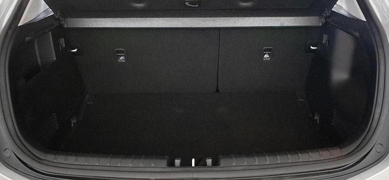 Usado Kia Stonic 101 CV (74 kW) 2024 Plata SUV