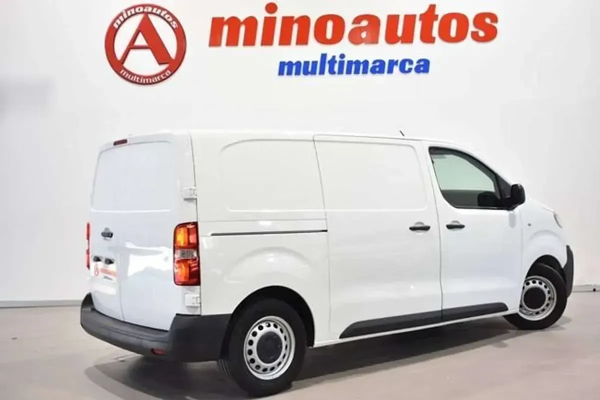 Usado Peugeot Expert Premium 120 CV (88 kW) 2022 Blanco Van
