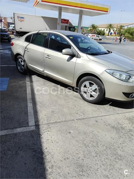 Usado Renault Fluence Dynamique 110 CV (80 kW) 2011 Beige Berlina