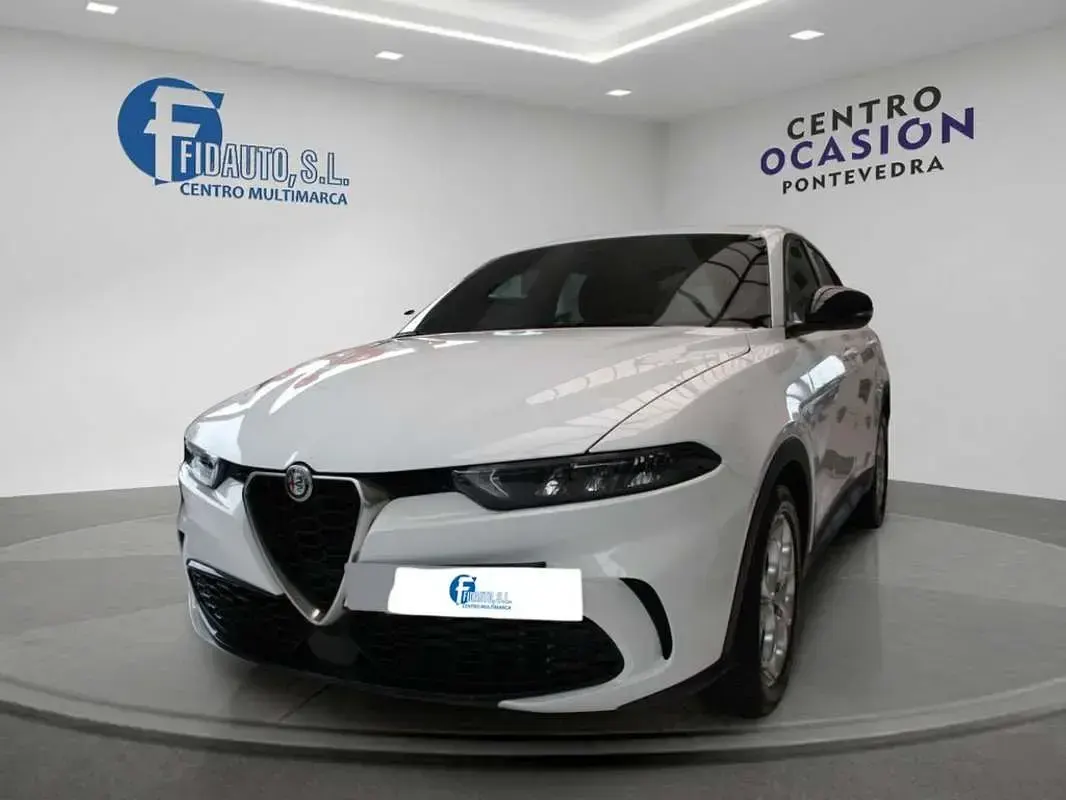 Usado Alfa Romeo Tonale Super 131 CV (96 kW) 2023 Blanco SUV