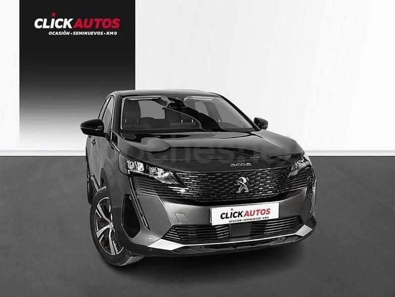 Usado Peugeot 3008 Allure 130 CV (95 kW) 2022 Gris / plata SUV