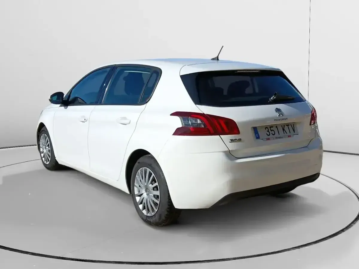 Usado Peugeot 308 Business-Line 110 HP (80 kW) 2019 Branco Sedan