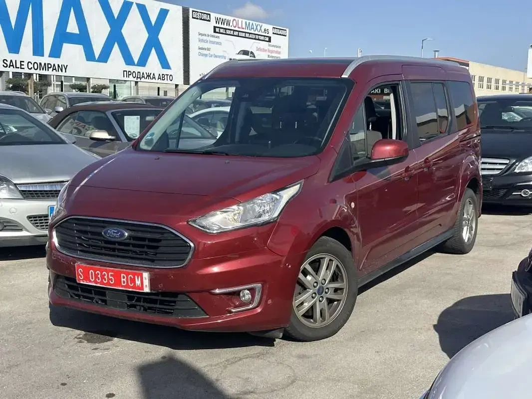 Usado Ford Tourneo Connect Titanium 120 CV (88 kW) 2019 Rojo Monovolumen