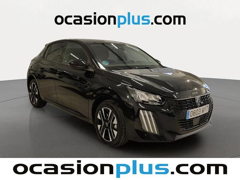 Usado Peugeot 208 Allure 100 CV (73 kW) 2025 Negro Utilitario