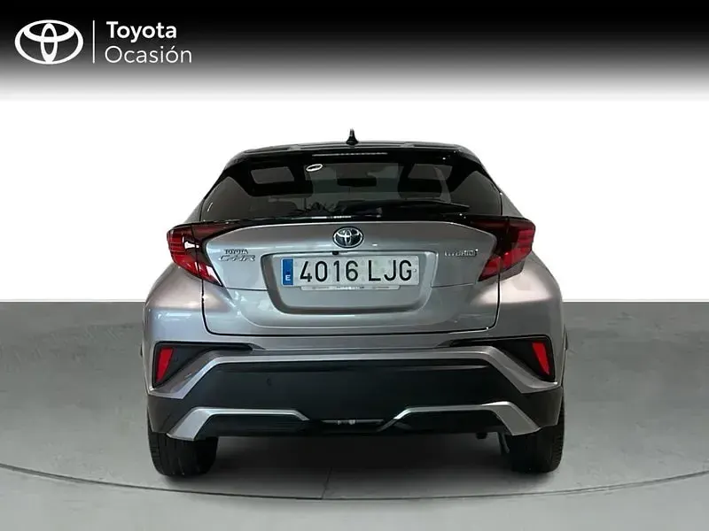 Usado Toyota C-HR 184 CV (135 kW) 2020 Gris / plata SUV