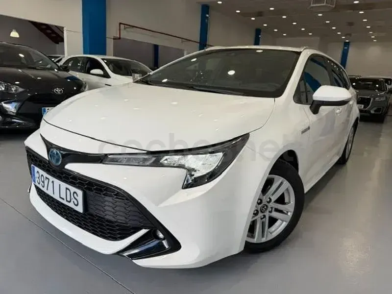 Usado Toyota Corolla Active 122 CV (89 kW) 2020 Blanco Familiar