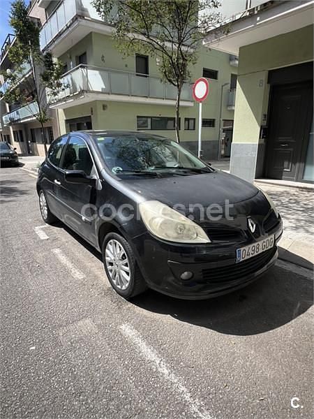 Negro Usado 2008 Renault Clio II Exception Berlina | 3800 € (Precio justo) - Imagen 1/4
