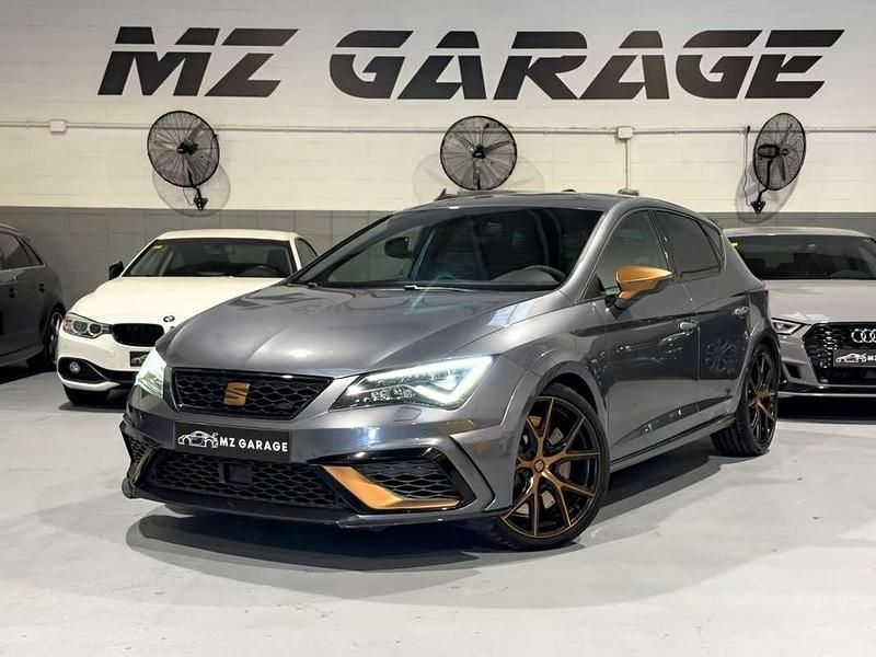 Gris / plata Usado 2017 Cupra Leon Berlina | 28.990 € - Imagen 1/4