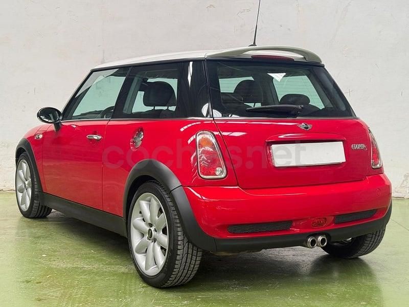 Käytetty Mini Cooper S 163 HP (119 kW) 2004 Punainen Viistoperä