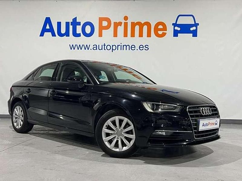 Usado Audi A3 Advanced Plus 110 CV (80 kW) 2016 Negro Berlina