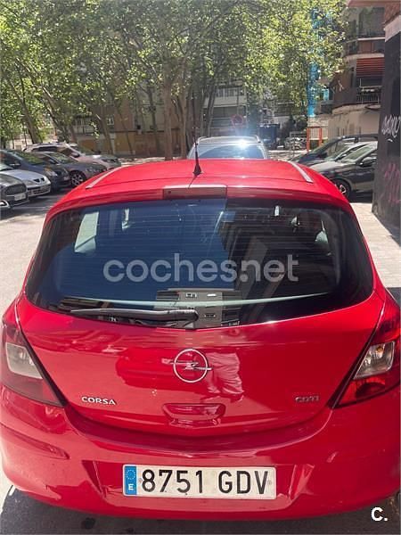 Usado Opel Corsa Enjoy 90 CV (66 kW) 2008 Rojo Utilitario