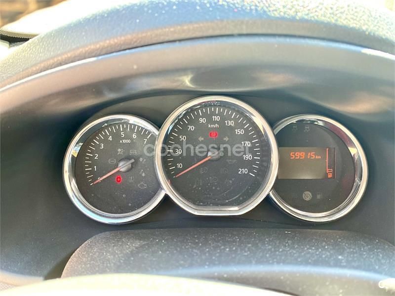 Usado Dacia Sandero Lauréate 90 HP (66 kW) 2016 Branco Sedan