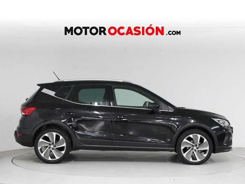 Usado Seat Arona FR 110 CV (80 kW) 2022 Negro SUV