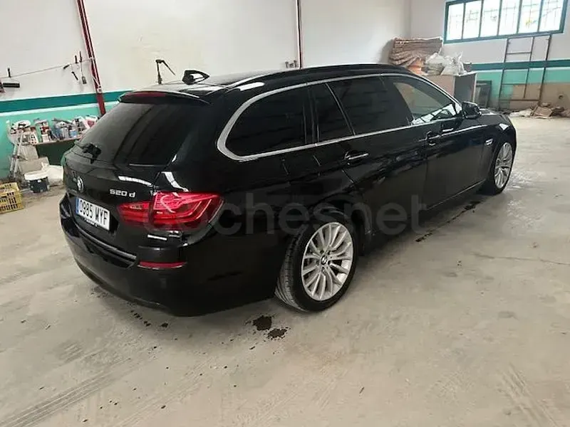 Usado BMW 520 Luxury Line 190 CV (139 kW) 2015 Negro Familiar