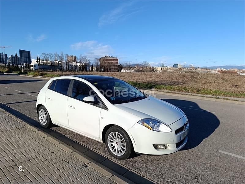 Usado Fiat Bravo Active 90 CV (66 kW) 2008 Blanco Utilitario