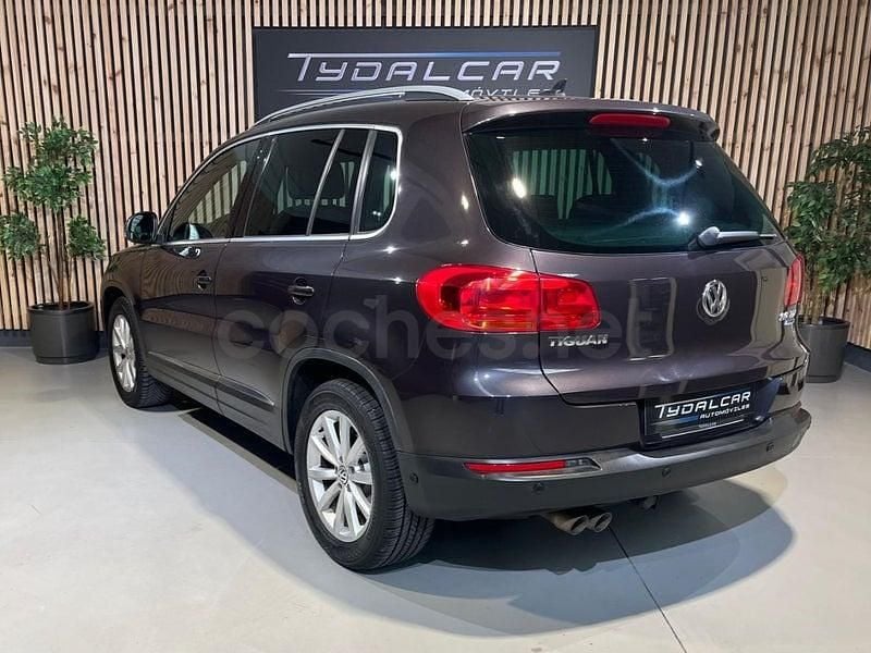 Usado VW Tiguan 110 CV (80 kW) 2013 Violeta / lila SUV