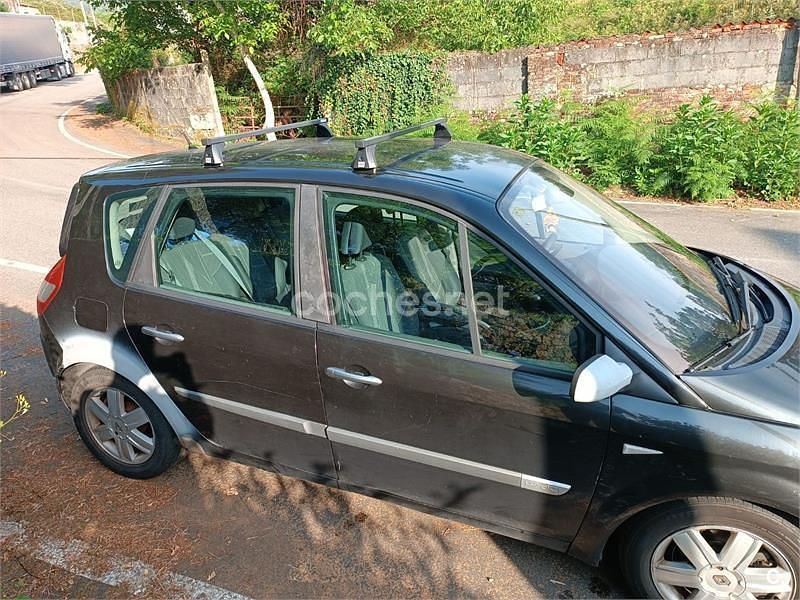 Usado Renault Scénic II Dynamique 130 CV (95 kW) 2005 Negro Monovolumen