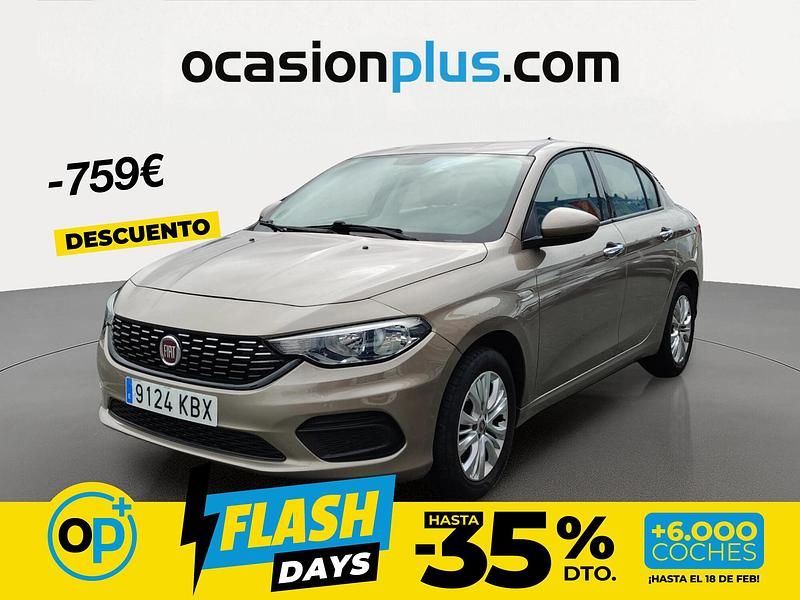 Usado Fiat Tipo Easy 95 CV (69 kW) 2017 Beige Berlina