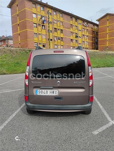 Usado Renault Kangoo Expression 115 CV (84 kW) 2014 Marrón Monovolumen