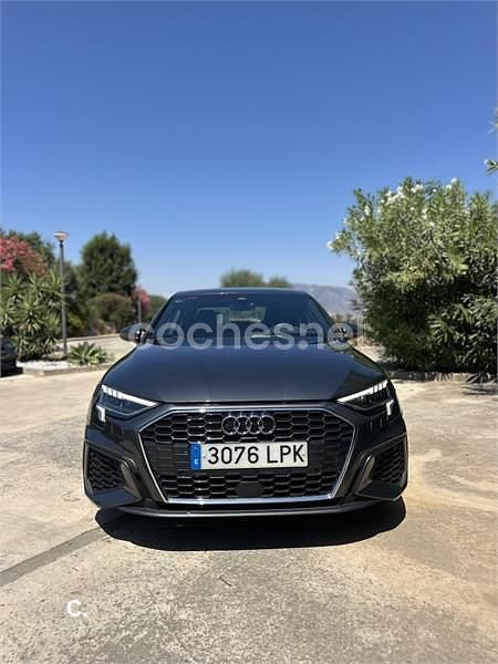 Gris / plata Usado 2021 Audi A3 e-tron S-Line Utilitario | 28.500 € (Un poco caro) - Imagen 1/3