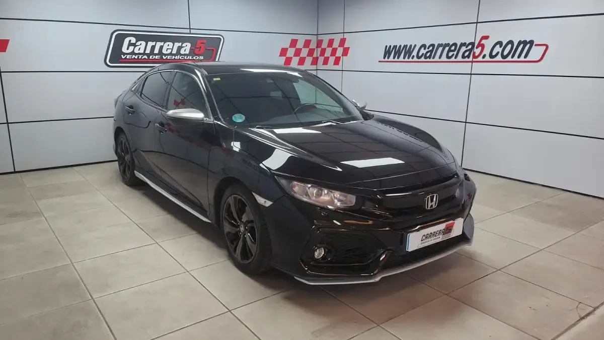 Usado Honda Civic Elegance 129 CV (94 kW) 2018 Negro Berlina