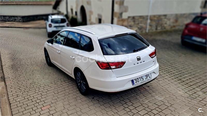 Usado Seat Leon ST CONNECT 110 HP (80 kW) 2016 Branco Carrinha