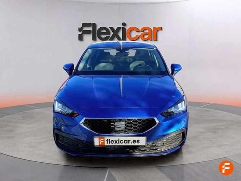 Usado Seat Leon Style 116 CV (85 kW) 2024 Azul Utilitario