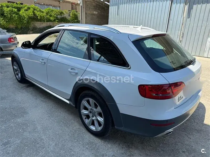 Usado Audi A4 Allroad 211 CV (155 kW) 2010 Blanco Familiar