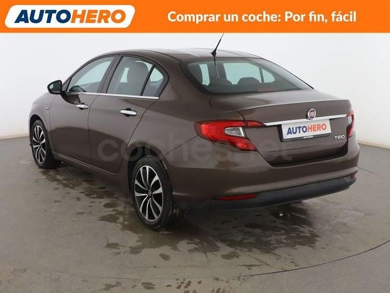 Usado Fiat Tipo Lounge 95 CV (69 kW) 2016 Marrón Berlina