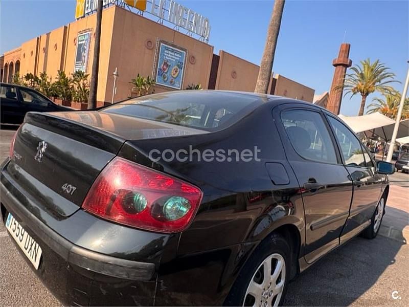 Usado Peugeot 407 117 CV (86 kW) 2006 Negro Berlina
