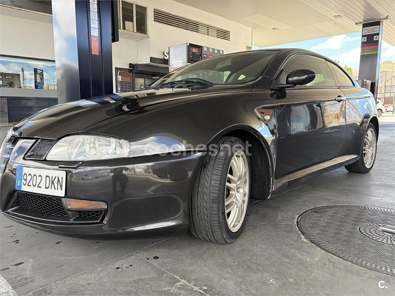 Usado Alfa Romeo GT 150 CV (110 kW) 2006 Negro Coupe