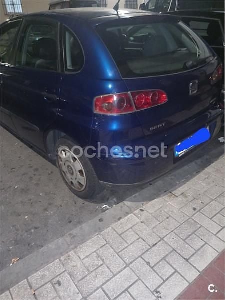 Usado Seat Ibiza Stella 100 CV (73 kW) 2002 Azul Utilitario