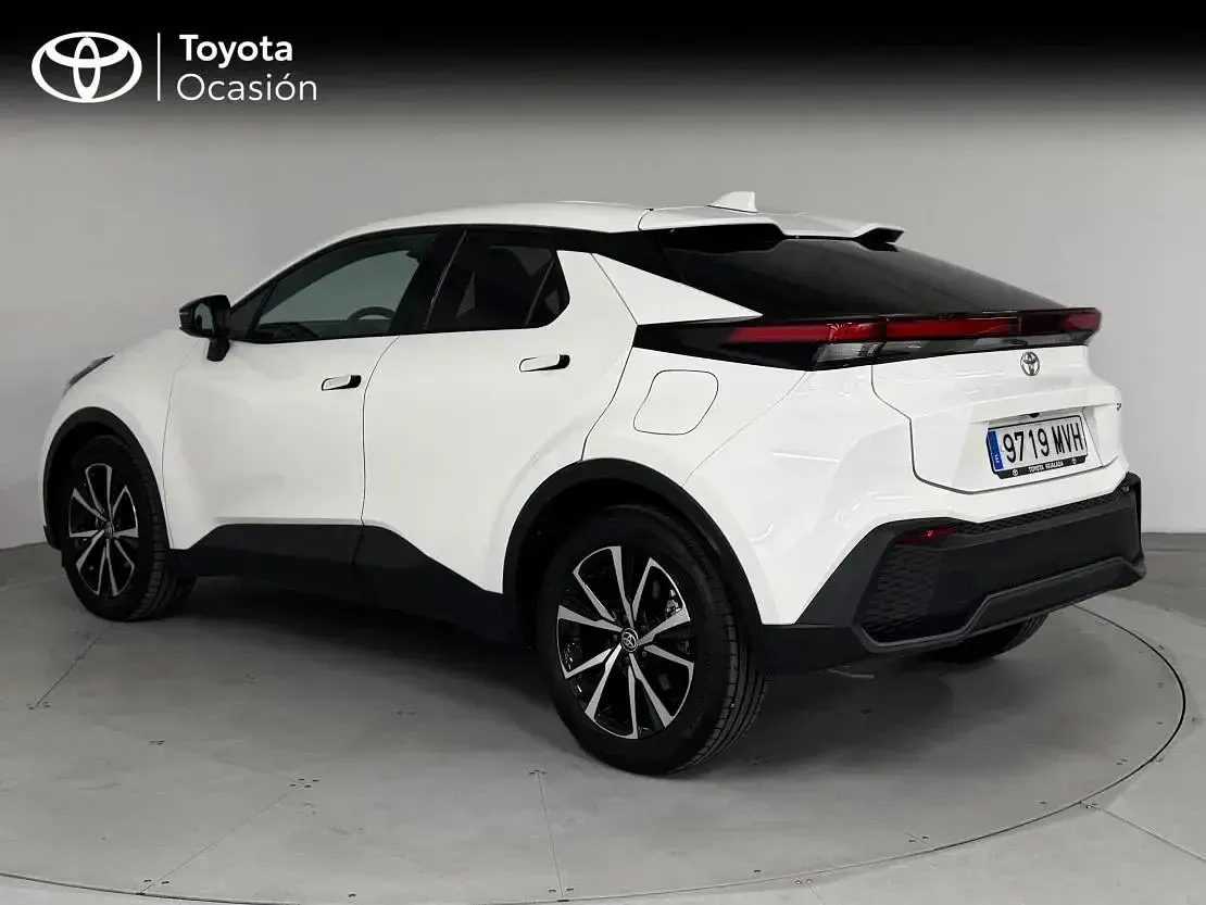 Usado Toyota C-HR Advance 140 CV (102 kW) 2024 Blanco classic SUV