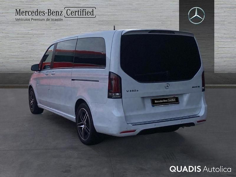 Usado Mercedes V250 Avantgarde 190 CV (139 kW) 2024 Blanco Monovolumen