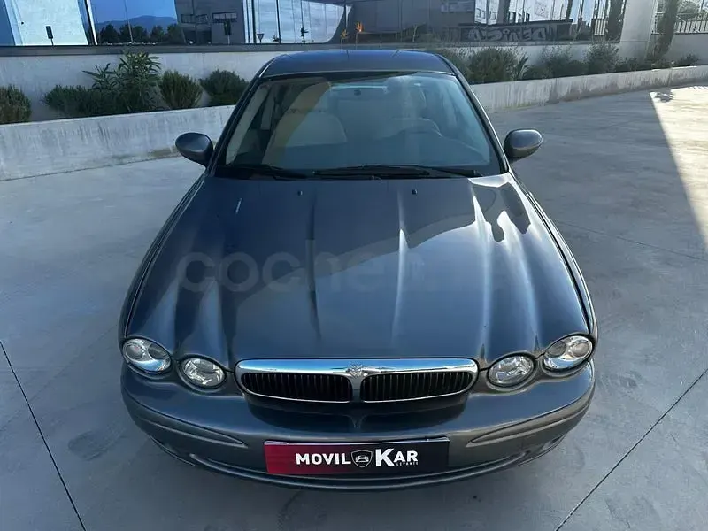 Usado Jaguar X-type Classic 130 CV (95 kW) 2005 Gris / plata Berlina