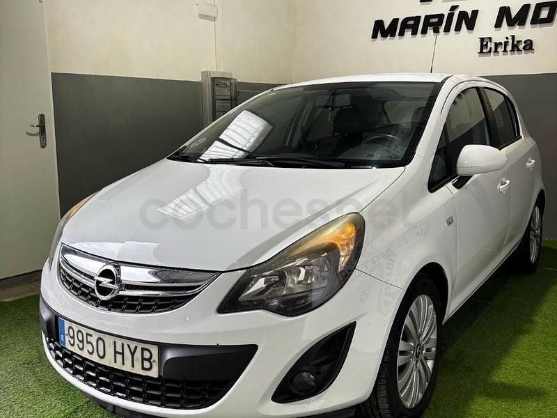 Usado Opel Corsa Selective 75 CV (55 kW) 2014 Blanco Berlina