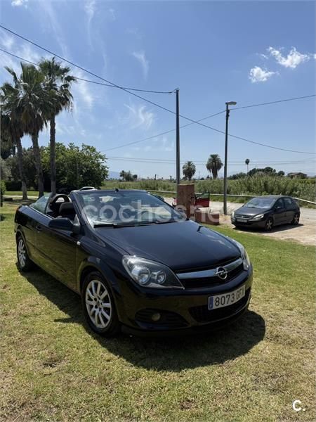 Negro Usado 2008 Opel Astra Cabriolet Enjoy Descapotable | 3500 € (Precio justo) - Imagen 1/4