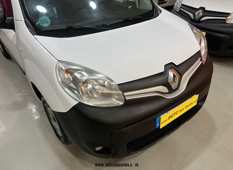 Usado Renault Kangoo 75 CV (55 kW) 2019 Blanco Monovolumen