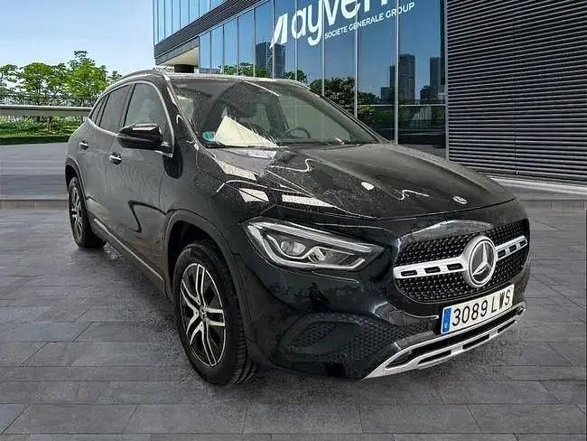 Usado Mercedes GLA200 150 HP (110 kW) 2022 Preto SUV