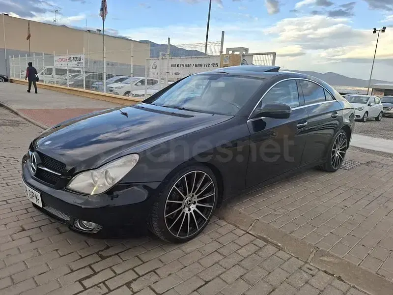 Usado Mercedes CLS320 224 CV (164 kW) 2008 Negro Berlina