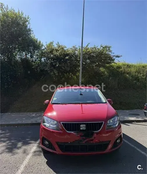 Usado Seat Alhambra Style 140 CV (102 kW) 2014 Rojo Monovolumen