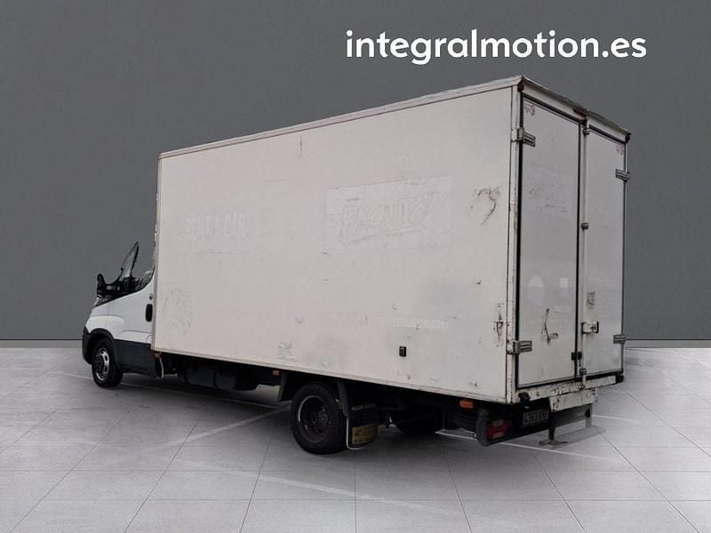 Usado Iveco Daily 150 CV (110 kW) 2017 Blanco Van