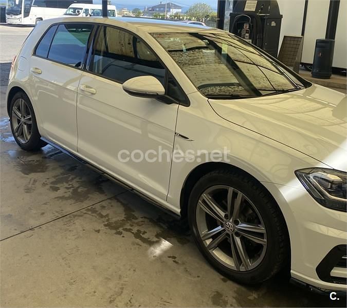 Usado VW Golf VII Sport 115 CV (84 kW) 2019 Blanco Berlina