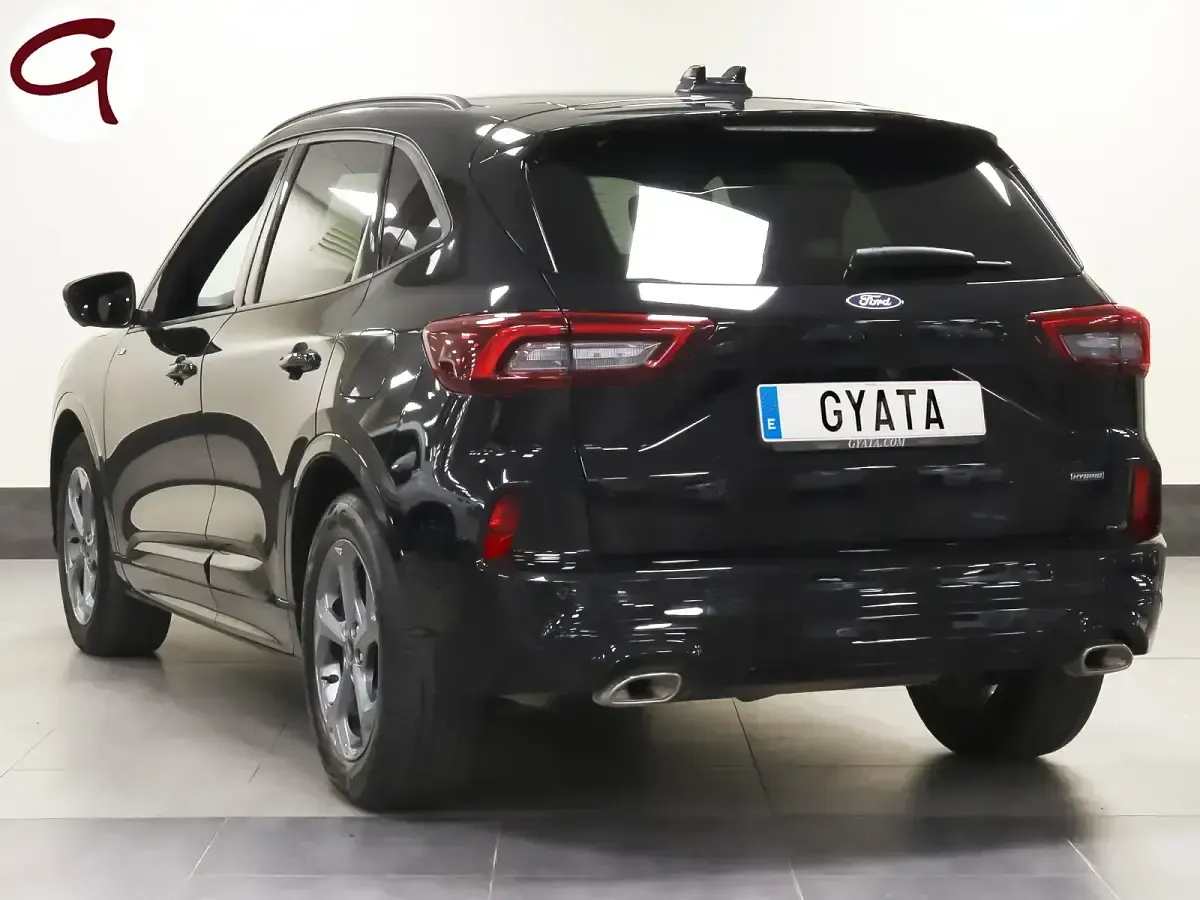 Usado Ford Kuga ST-Line X 243 CV (178 kW) 2025 Negro SUV